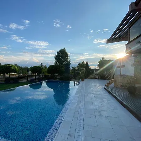 Forest Retreat&spa 3* Oveselu