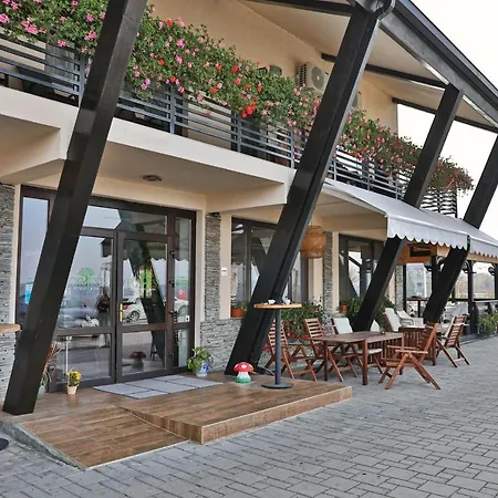 Forest Retreat&spa Oveselu