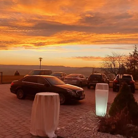 منتجع Forest Retreat&spa Oveselu