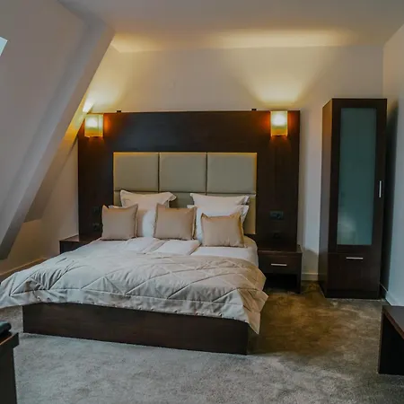 Forest Retreat&spa منتجع Oveselu